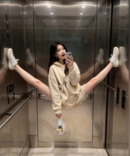 AI生成电梯一字马美女制作教程，条条流量上万，别再在外面被割韭菜了，全流程实操-铭创资源库